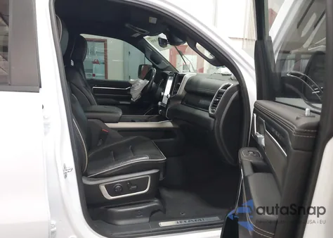 2022 Ram 1500 Laramie 4X4 5'7 Box z USA, uszkodzony, nr VIN 1C6SRFJT5NN294412